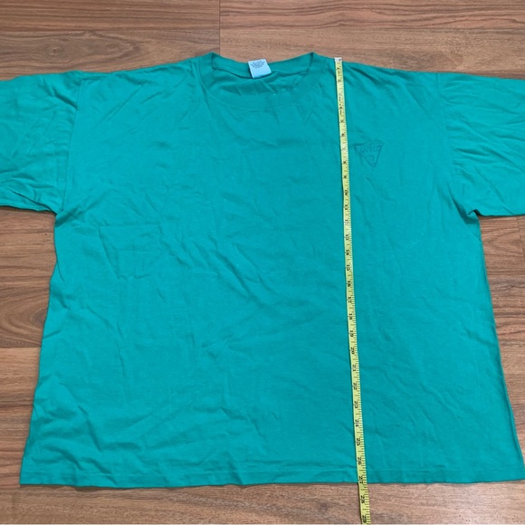 Vintage Dead Stock Brand New GUESS Single Stitch Tee Adult One Size - Picture 6 of 6